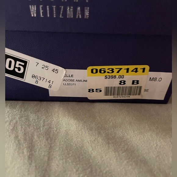 Size 8 Stuart Weitzman heels - Picture 8 of 8